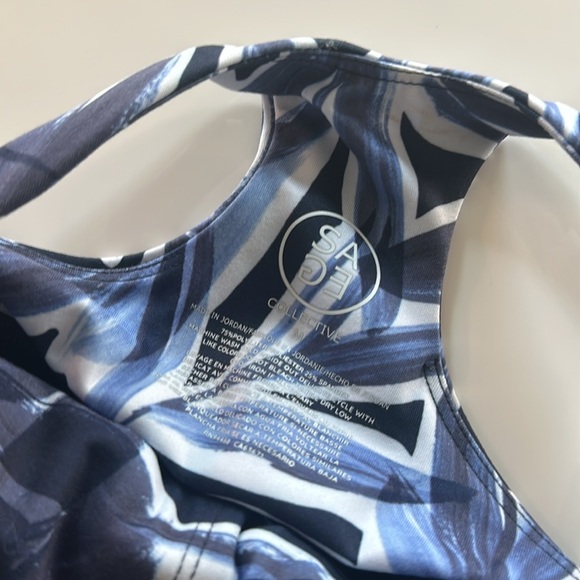 Sage Collective Blue and White Activewear Set - Picture 10 of 11